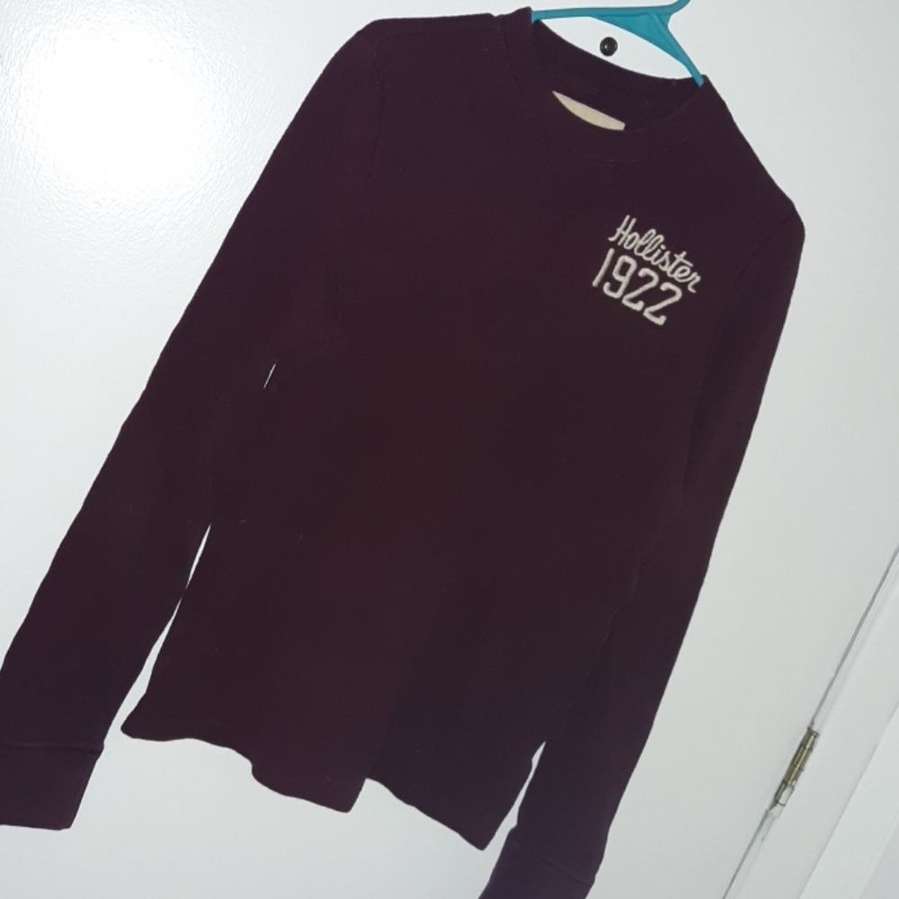Long sleeve Hollister top